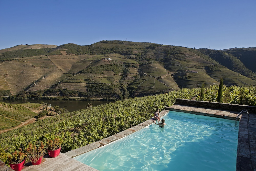 quinta nova de nossa senhora do carmo