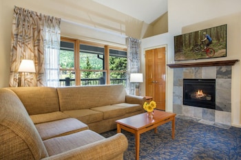 bluegreen streamside at vail