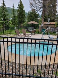bluegreen streamside at vail