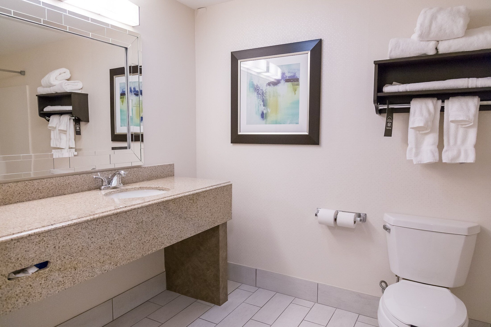 holiday inn and suites syracuse airport liverpool by ihg