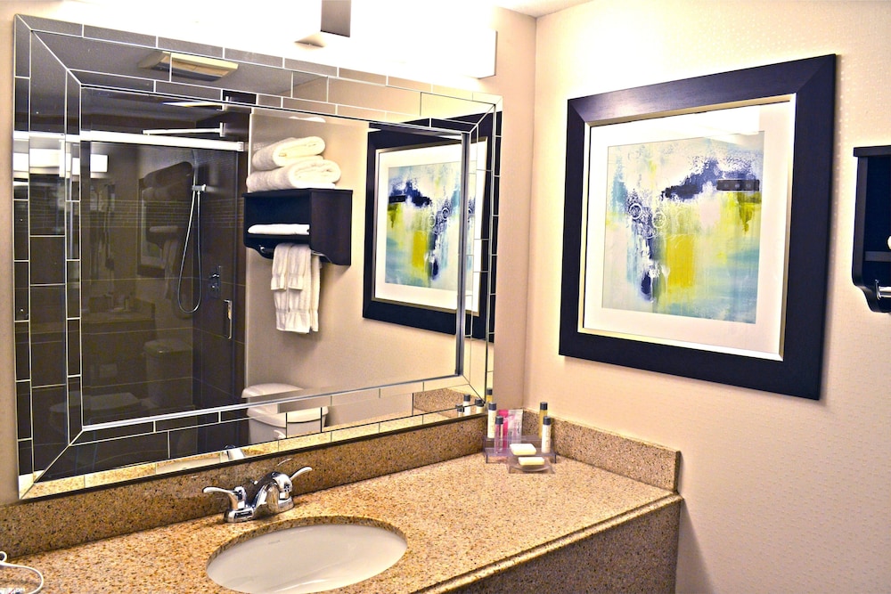 holiday inn and suites syracuse airport liverpool by ihg