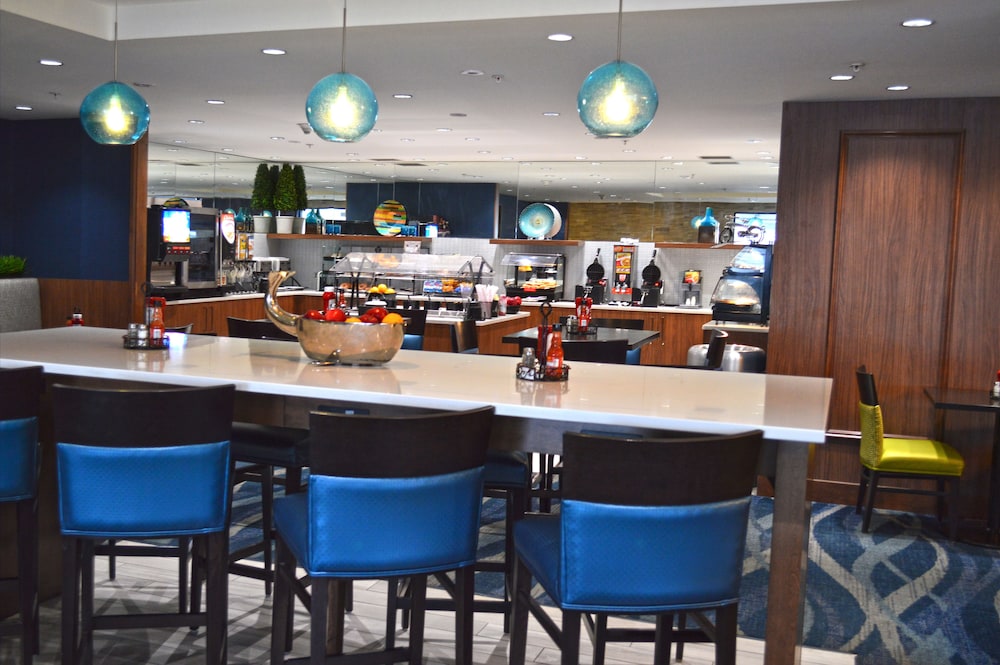holiday inn and suites syracuse airport liverpool by ihg