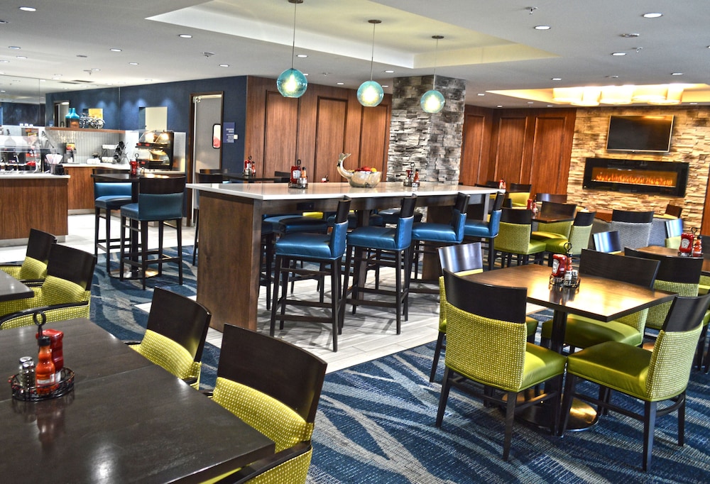holiday inn and suites syracuse airport liverpool by ihg