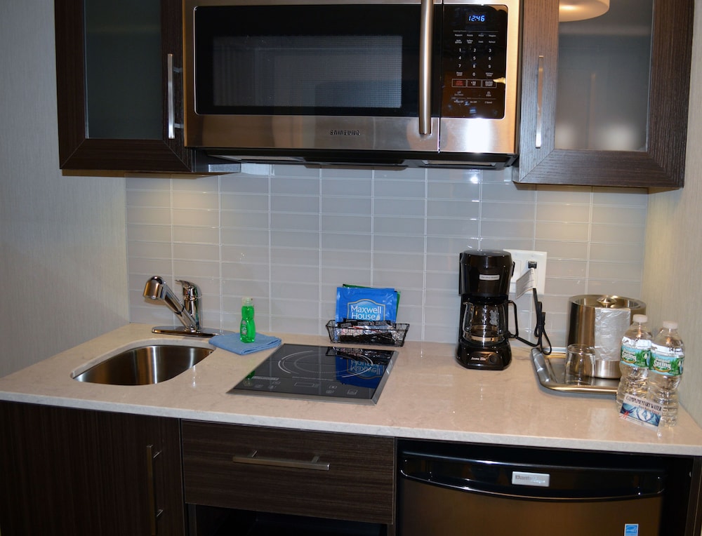 holiday inn and suites syracuse airport liverpool by ihg