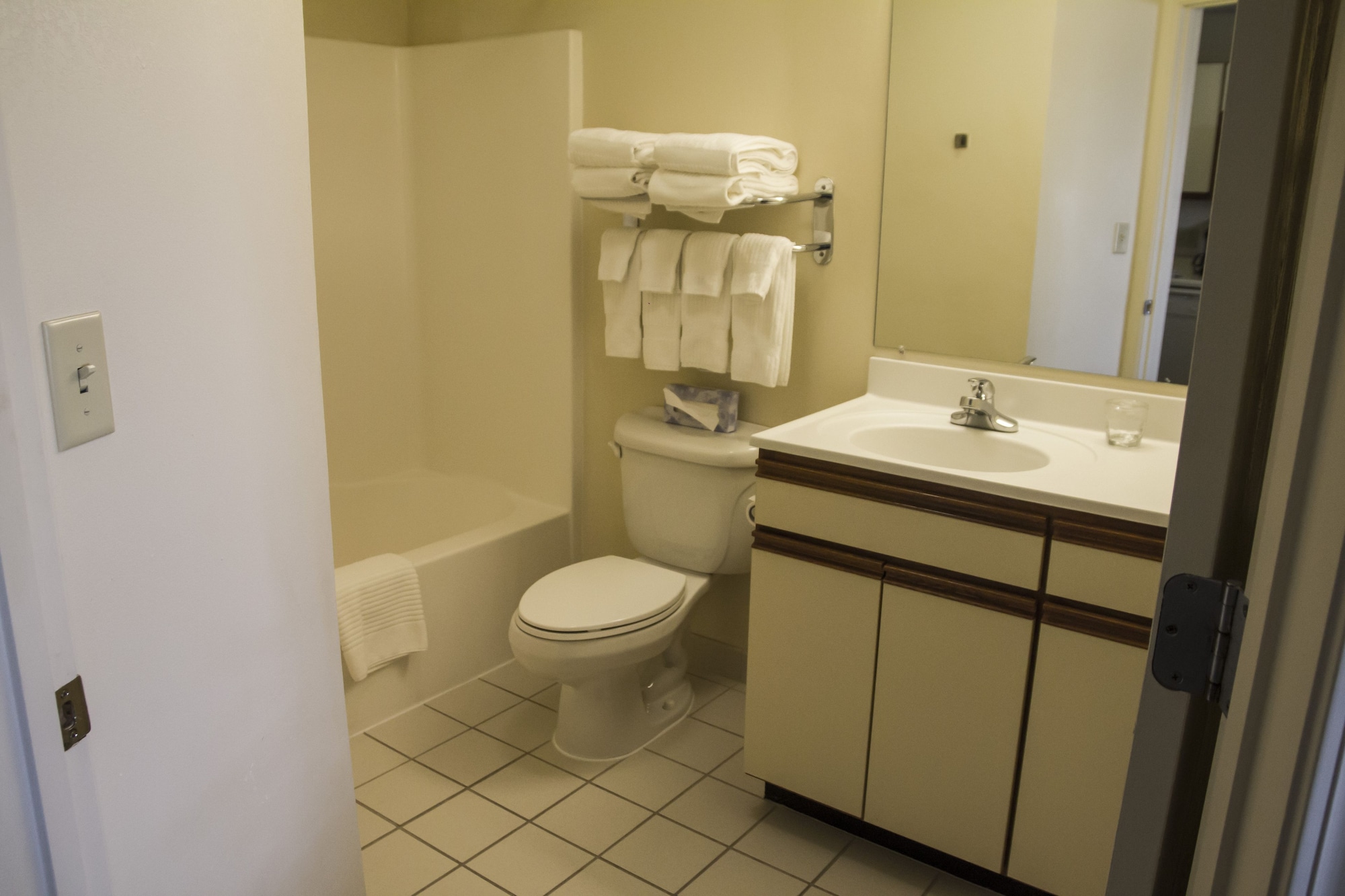 candlewood suites syracuse airport by ihg