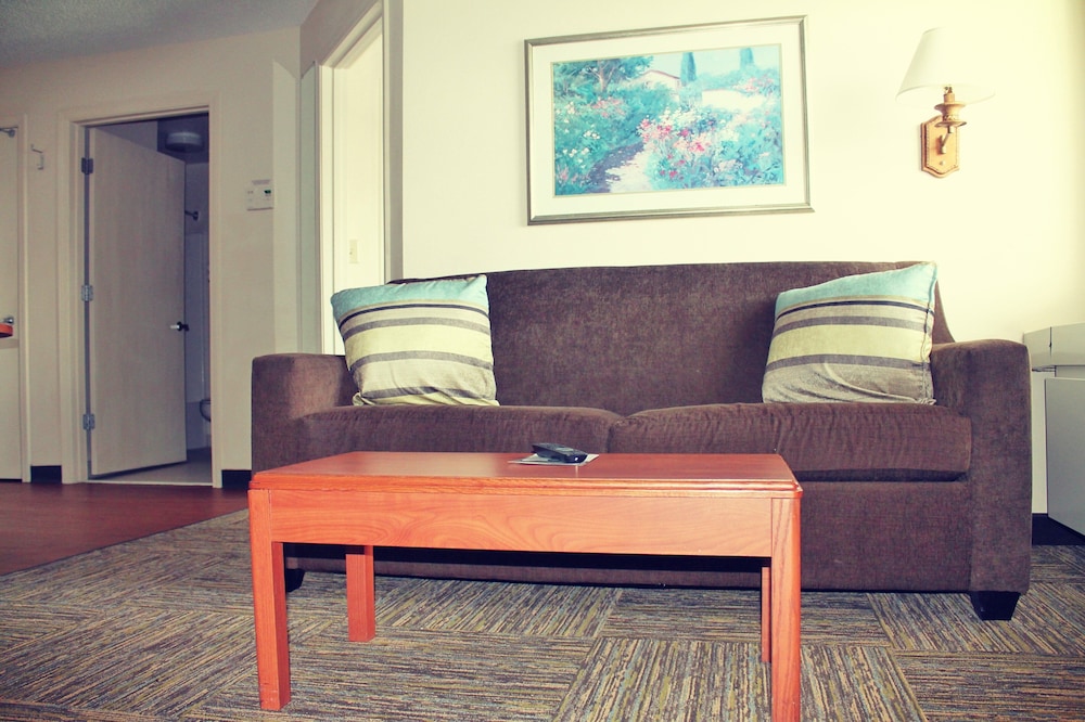 candlewood suites syracuse airport by ihg