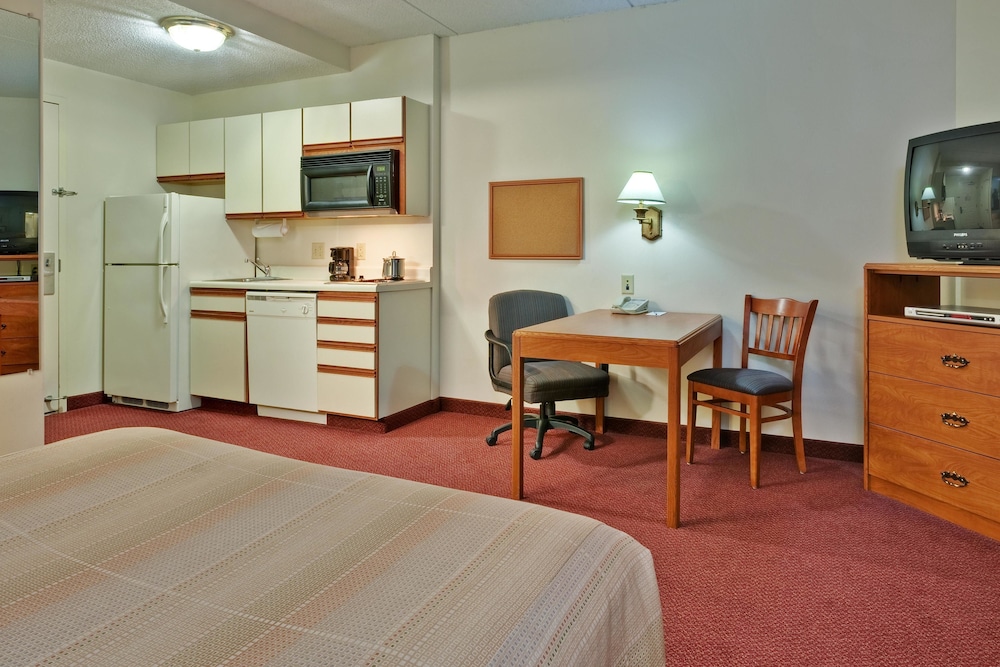candlewood suites syracuse airport by ihg