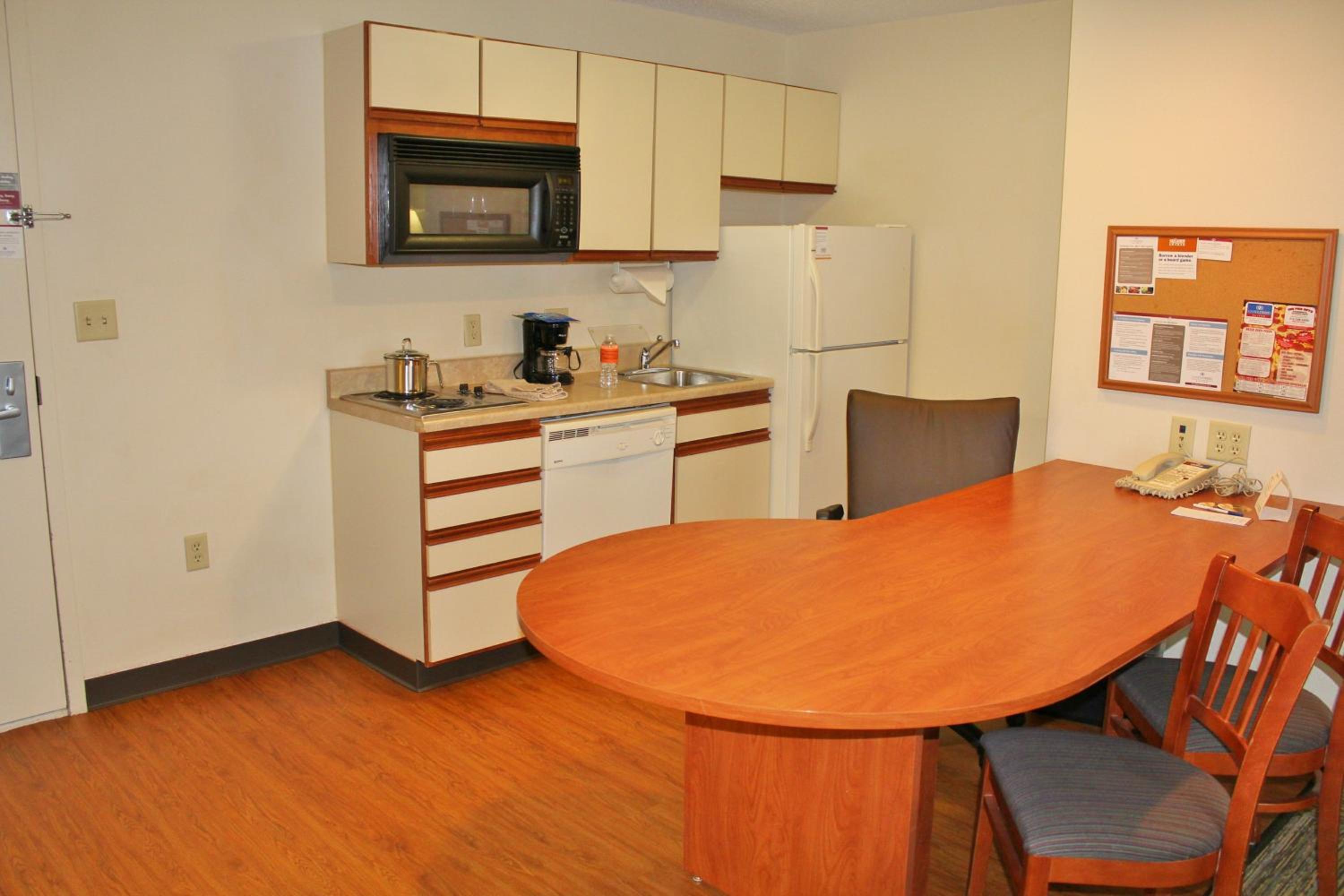 candlewood suites syracuse airport by ihg