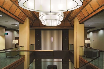 Doubletree By Hilton Omaha Downtown,Douglas>>Carter Lake,4 star
