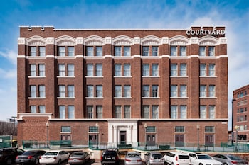 courtyard by marriott omaha downtown
