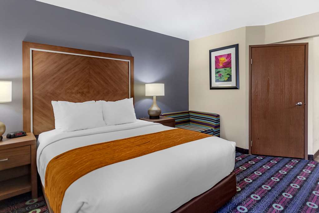 comfort inn midtown
