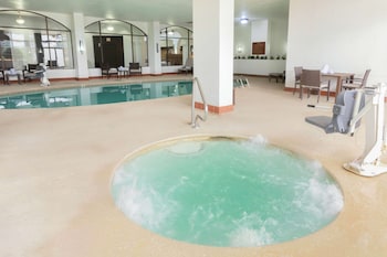 embassy suites by hilton tulsa i 44