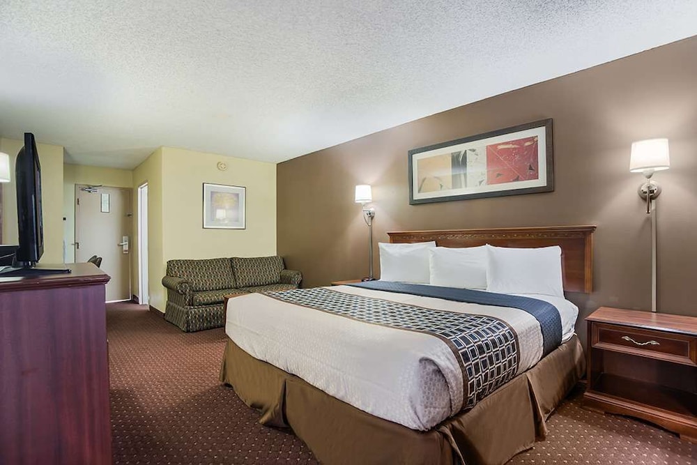 americas best value inn tulsa at i 44