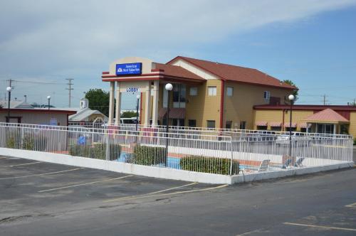 americas best value inn tulsa at i 44