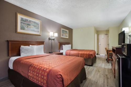 americas best value inn tulsa at i 44