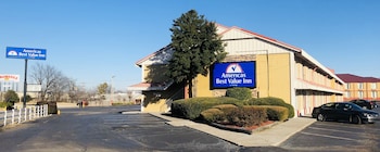 americas best value inn tulsa at i 44