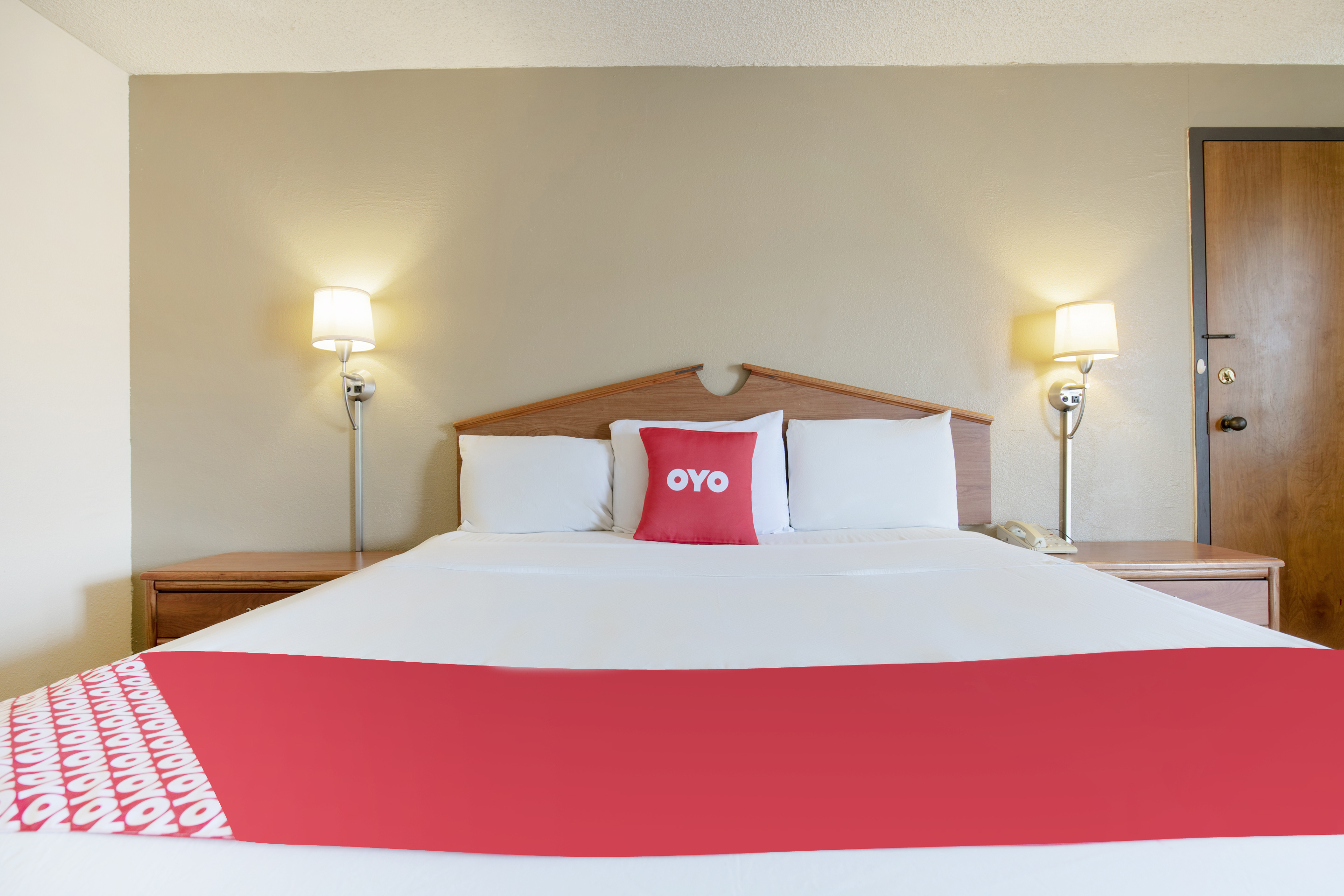 oyo hotel tulsa international airport