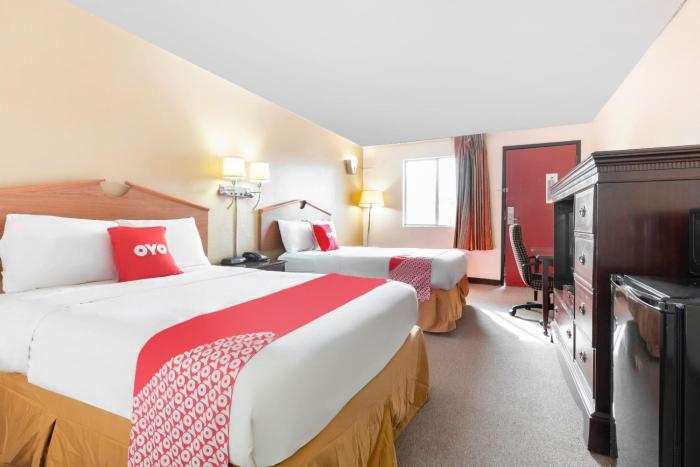 oyo hotel tulsa international airport