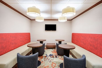 Hampton Inn Boston/Marlborough,Leominster>>Boston,3 star