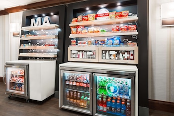 Hampton Inn Boston/Marlborough,Leominster>>Boston,3 star