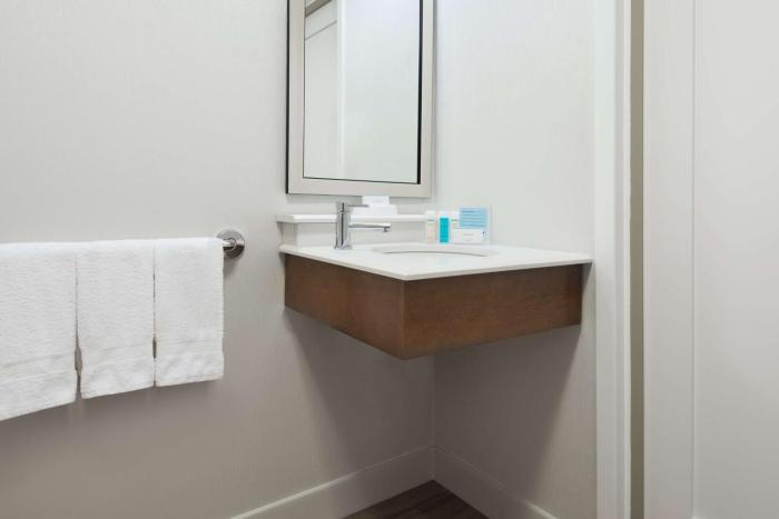 hampton inn boston marlborough