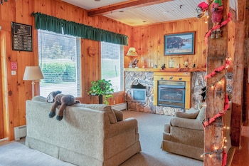 Mountain View Resort,263 Main Street,2 star