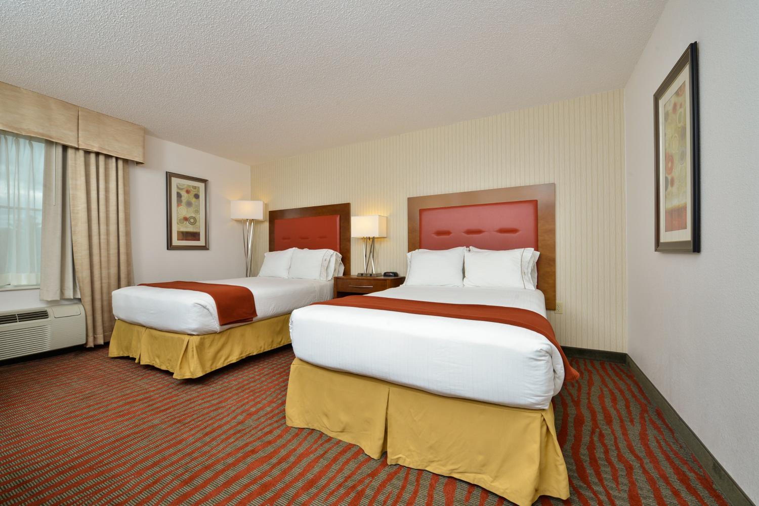 holiday inn express boston milford by ihg