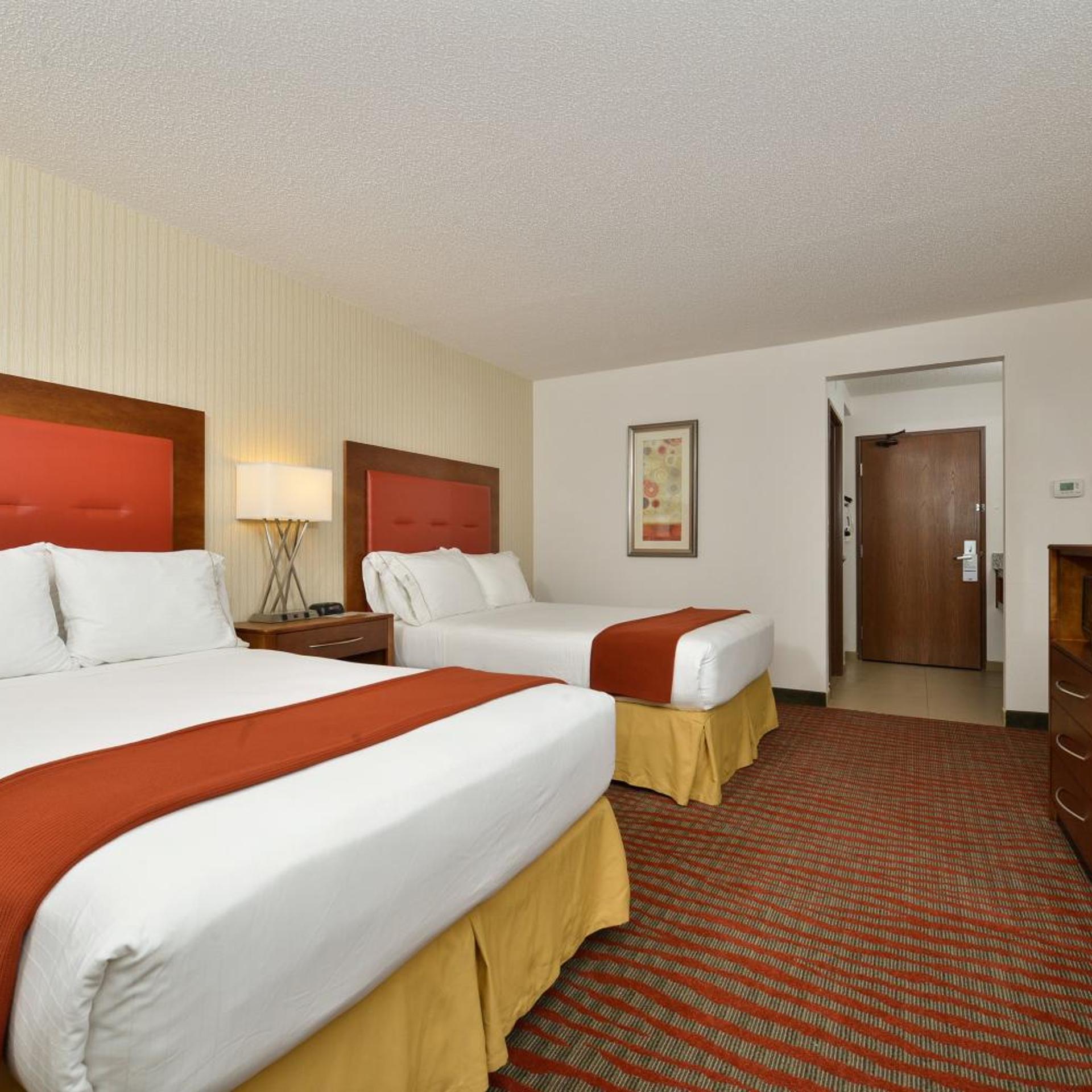 holiday inn express boston milford by ihg