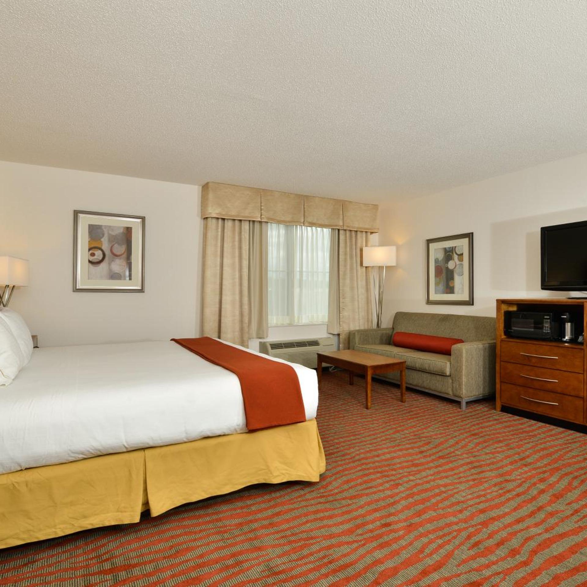 holiday inn express boston milford by ihg