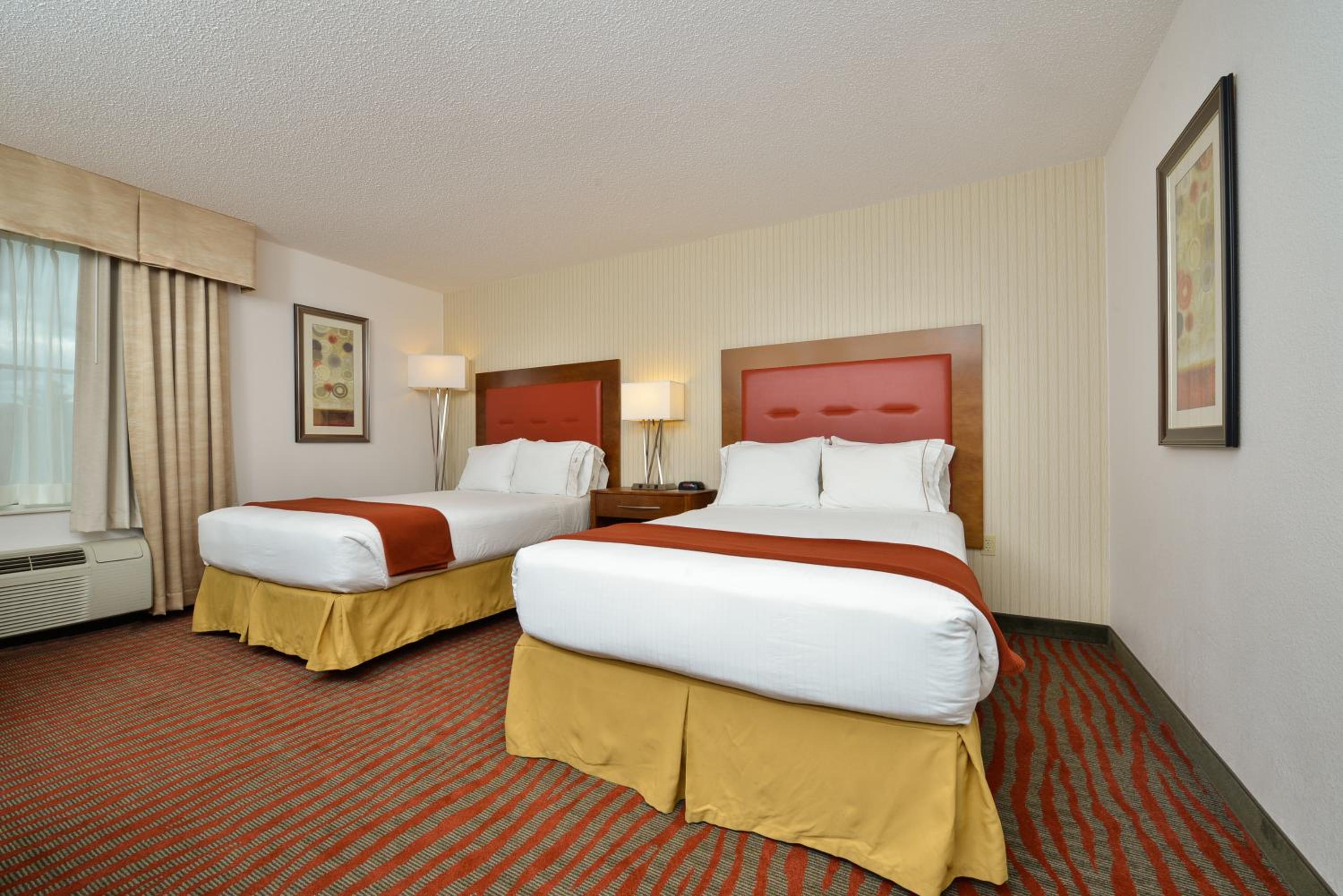 holiday inn express boston milford by ihg