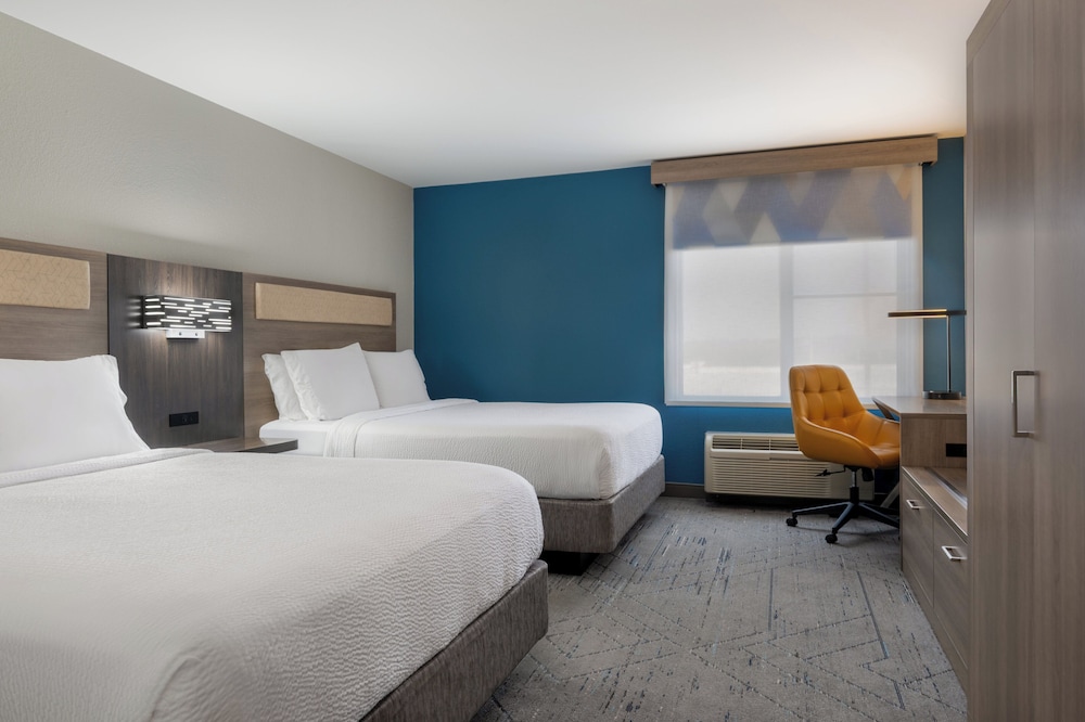 holiday inn express boston milford by ihg