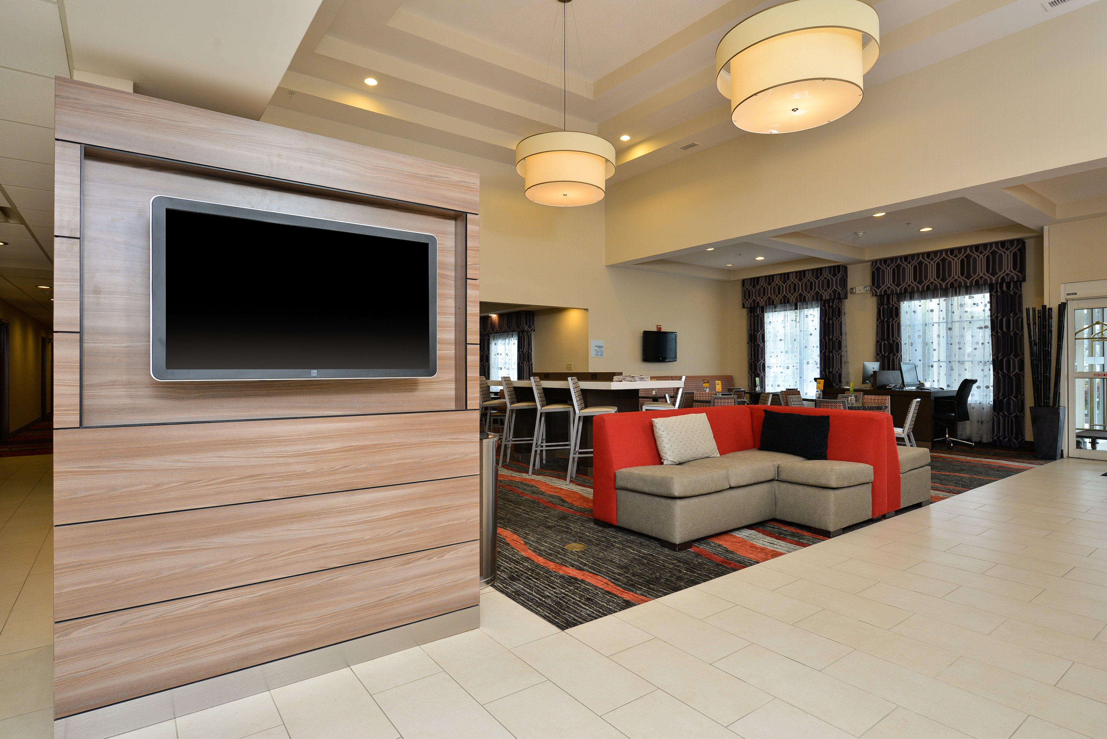 holiday inn express boston milford by ihg