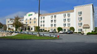 holiday inn express boston milford by ihg