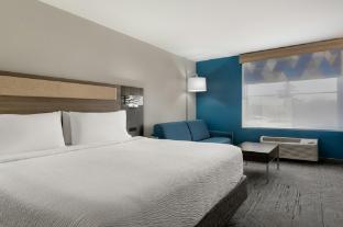 holiday inn express boston milford by ihg