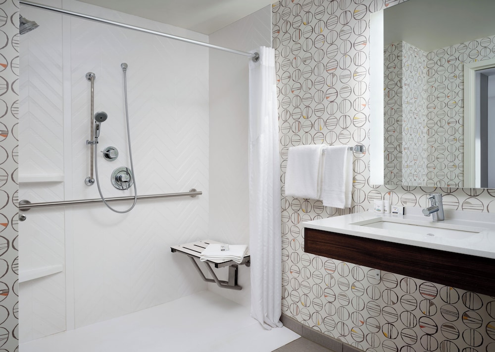 holiday inn hotel and suites boston peabody by ihg