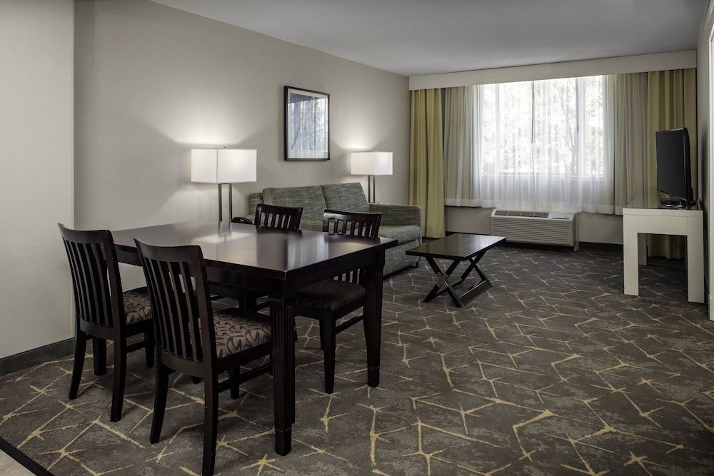 holiday inn hotel and suites boston peabody by ihg