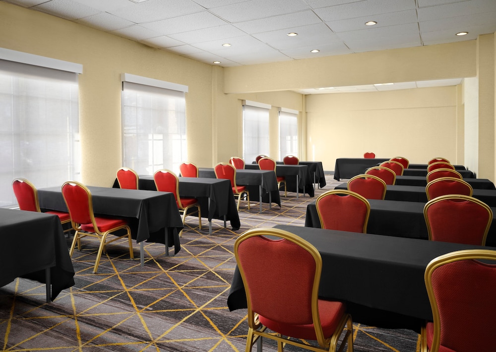 holiday inn hotel and suites boston peabody by ihg