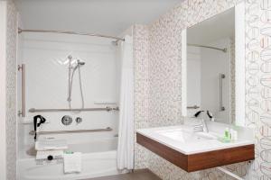 holiday inn hotel and suites boston peabody by ihg