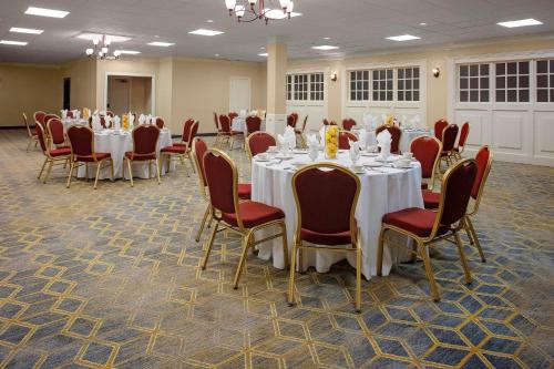 holiday inn hotel and suites boston peabody by ihg