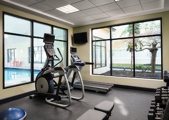 Holiday Inn Hotel & Suites Boston - Peabody By Ihg,Peabody>>Boston,3 star