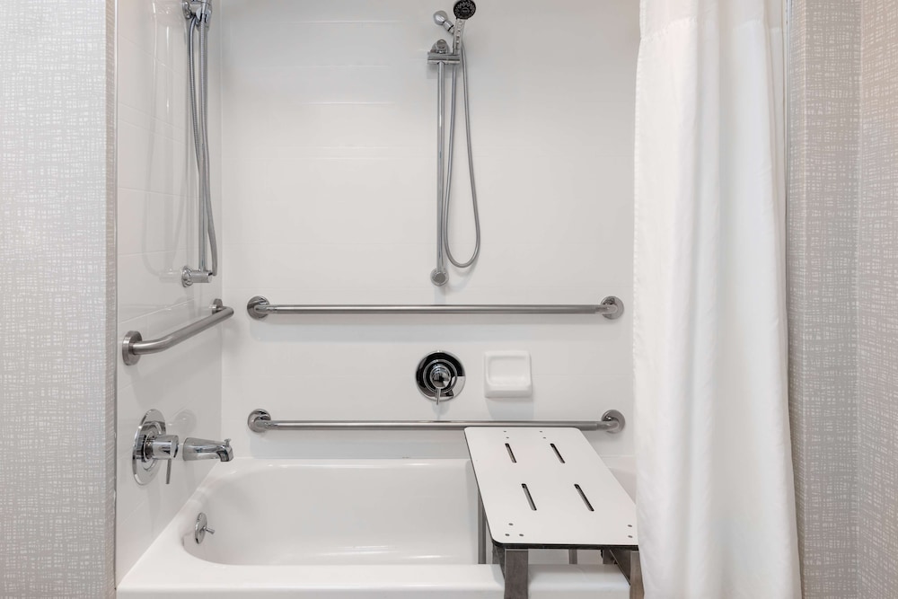 hampton inn boston bedford burlington