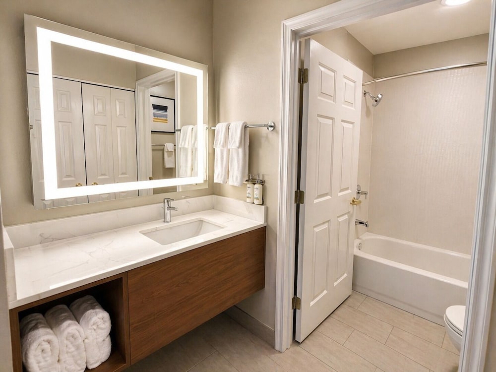 staybridge suites middleton madison west by ihg