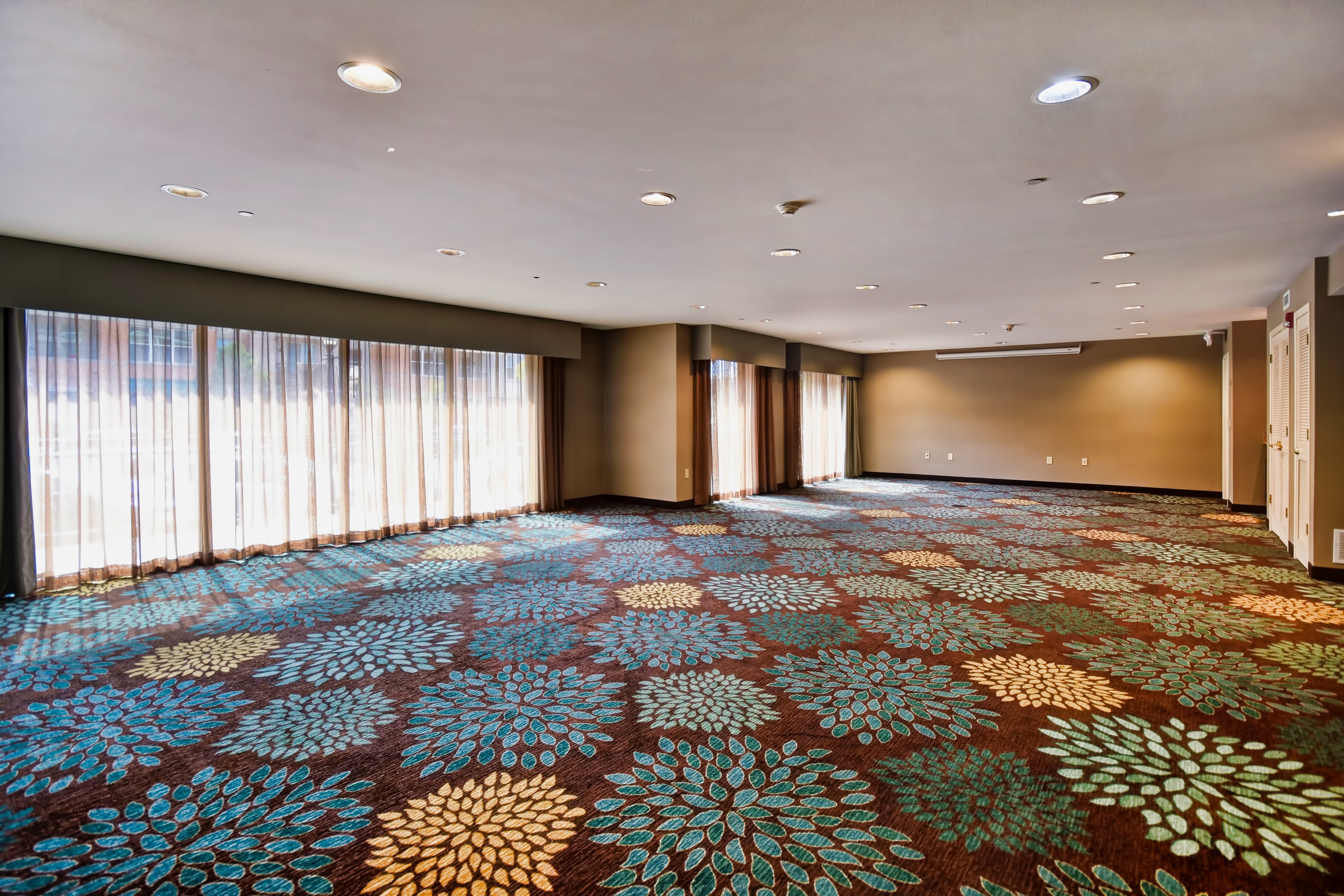 staybridge suites middleton madison west by ihg