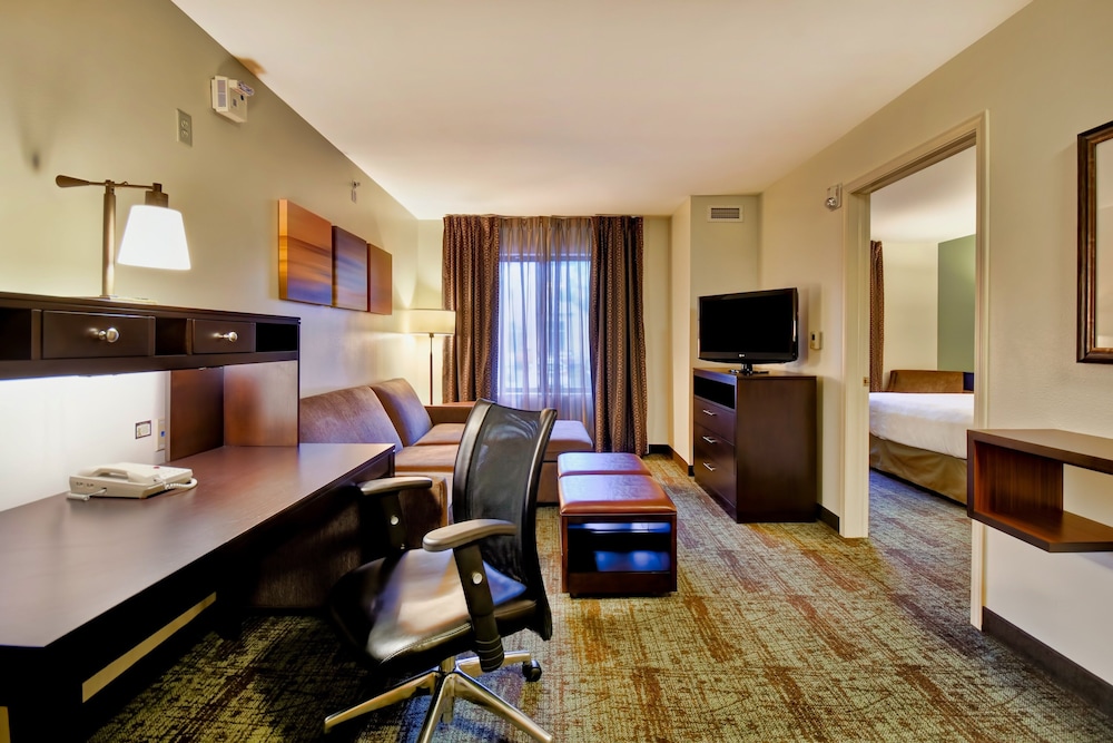 staybridge suites middleton madison west by ihg