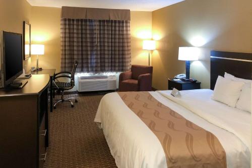 quality inn and suites sun prairie madison east