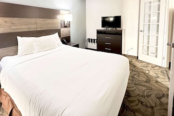 mainstay suites madison airport
