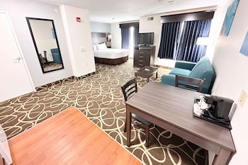 mainstay suites madison airport