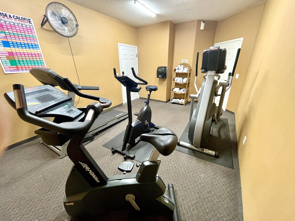 mainstay suites madison airport