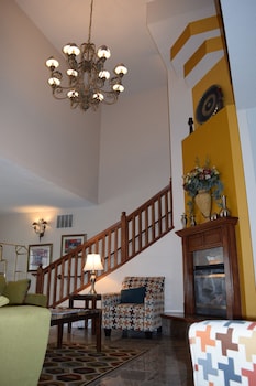 Mainstay Suites Madison Airport,Dane County>>Dane,3 star