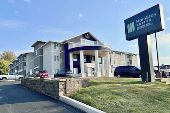 mainstay suites madison airport